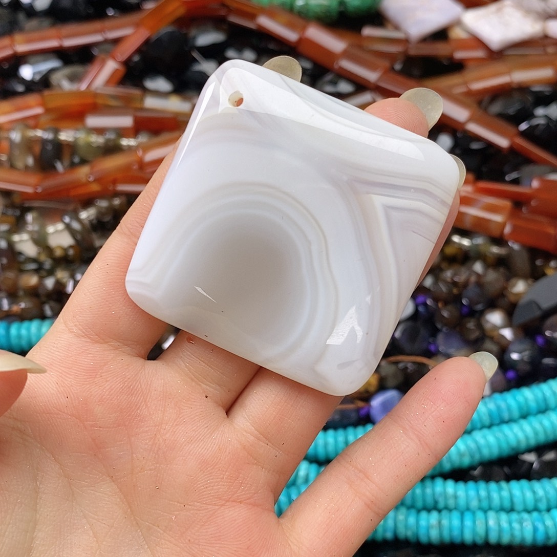 玛瑙/玉髓未镶嵌珠宝半成品玛瑙一个装