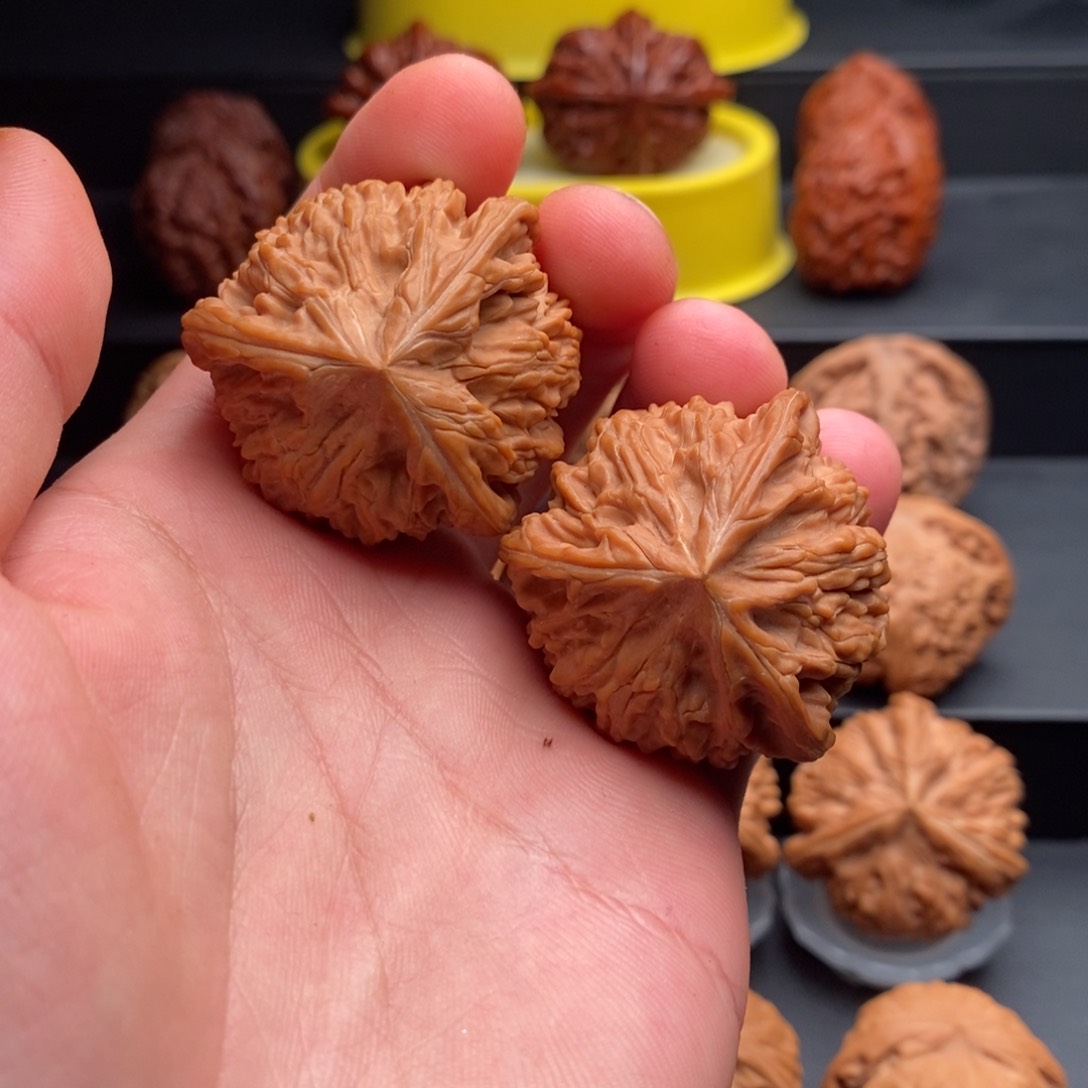 把件文玩核桃御龙球奔39