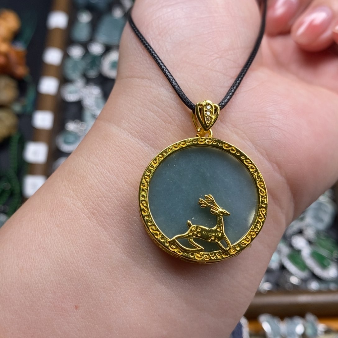 未镶嵌挂件翡翠翡翠