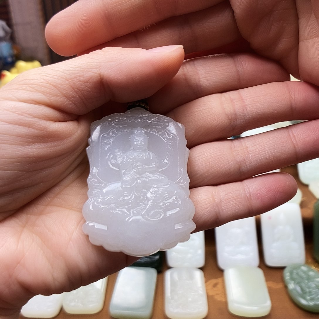 颈饰未镶嵌和田玉瑶**帝