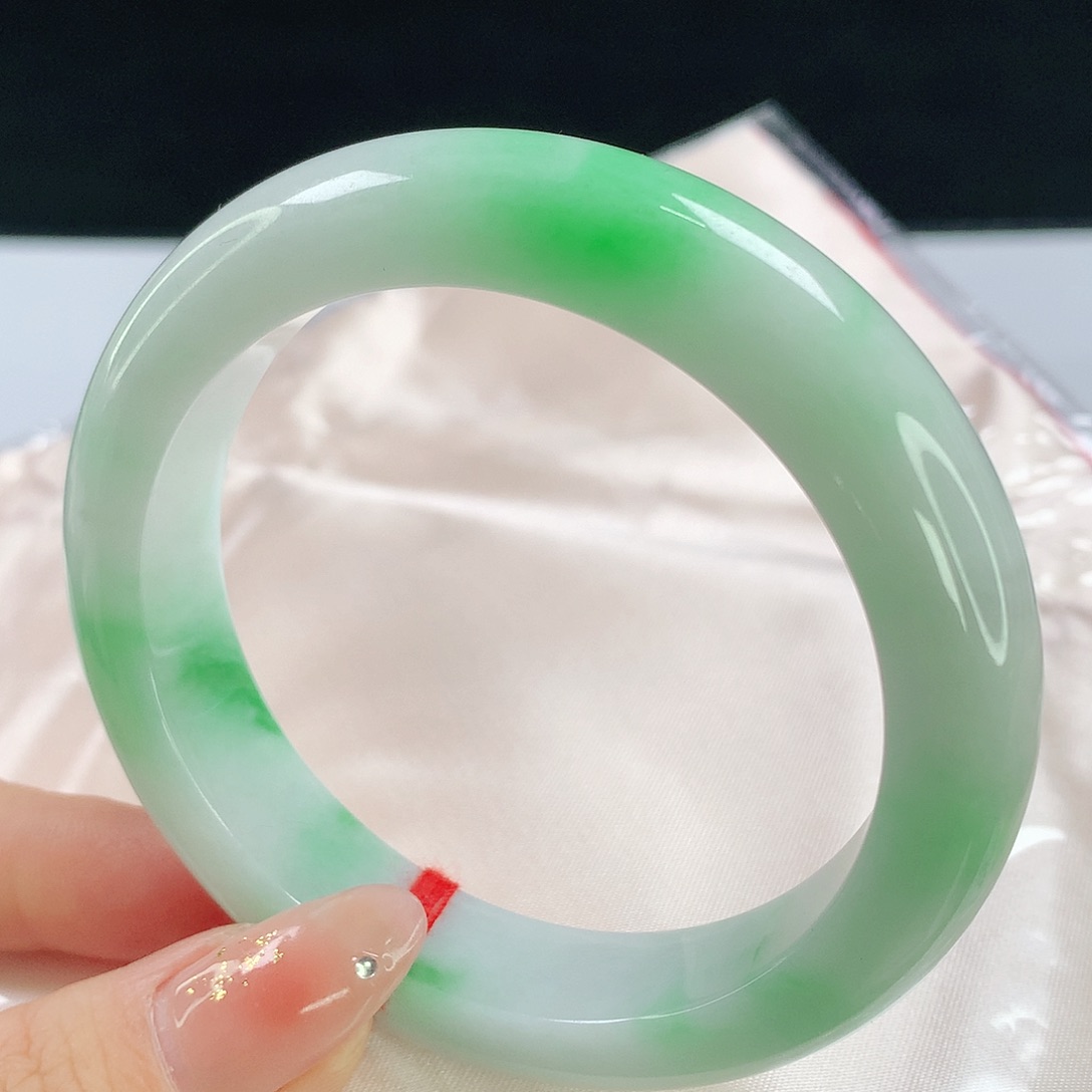 未镶嵌手镯翡翠651