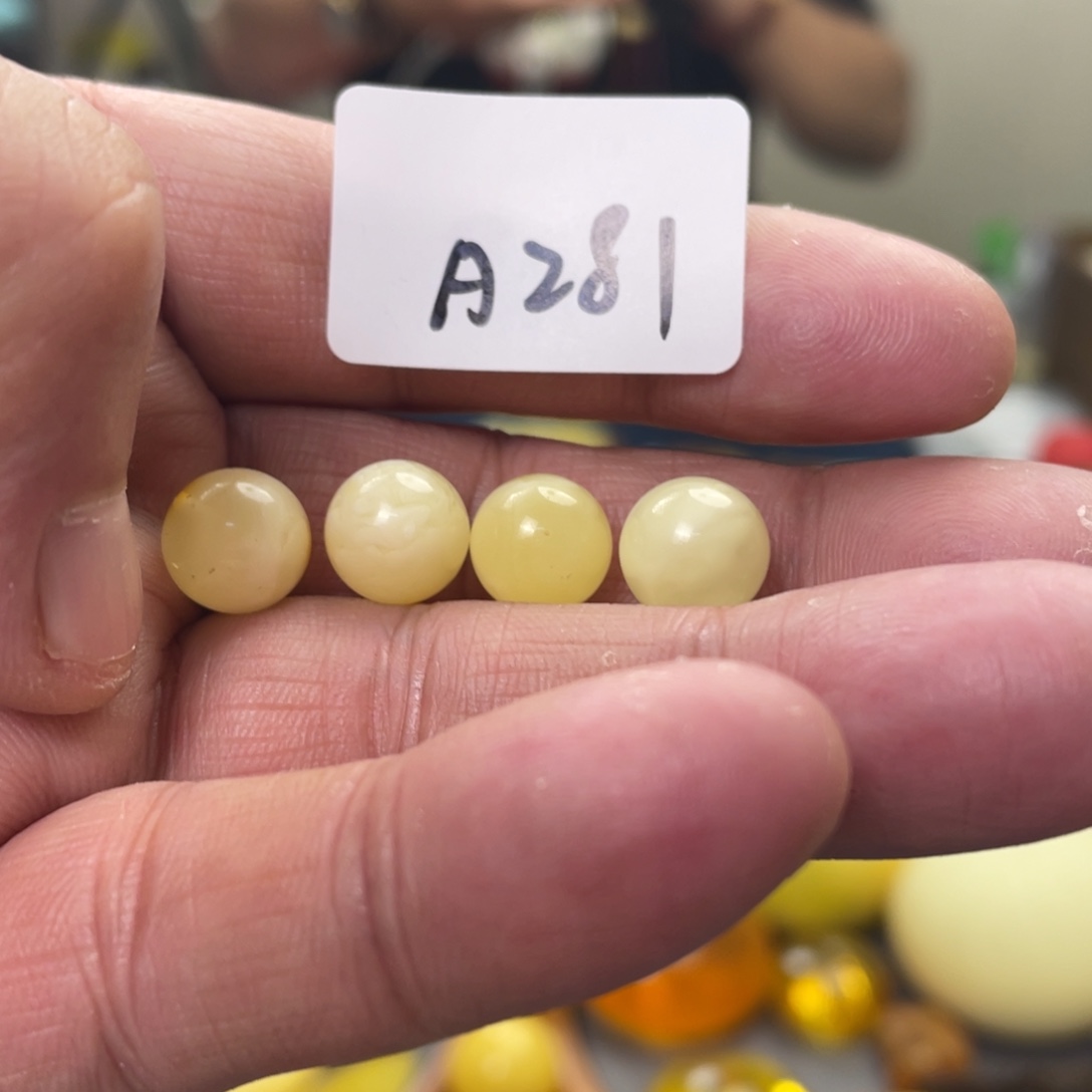 手链琥珀未镶嵌多样性发，发其中一件