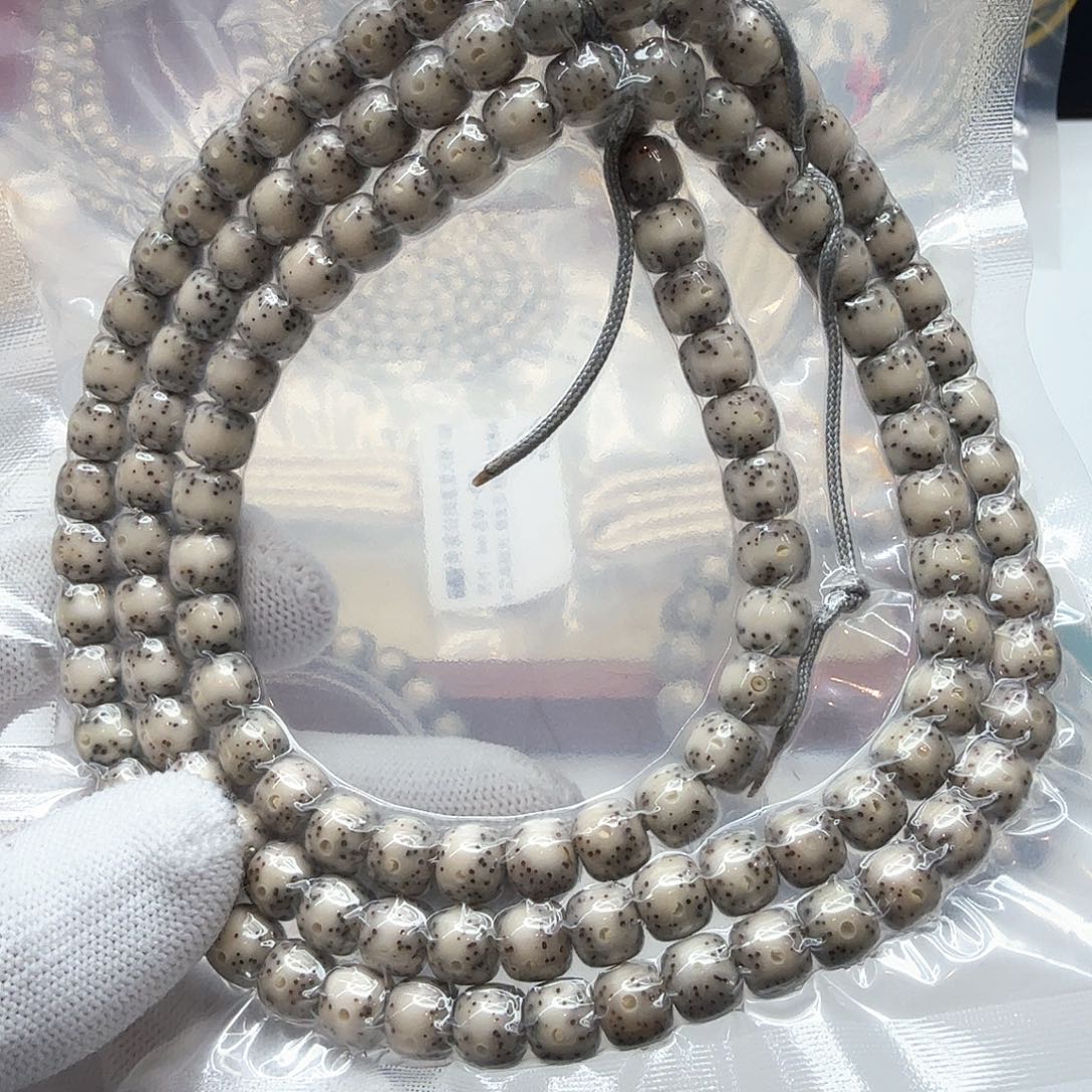 星月菩提吊坠18糯冰大眼睛一线天8左右108