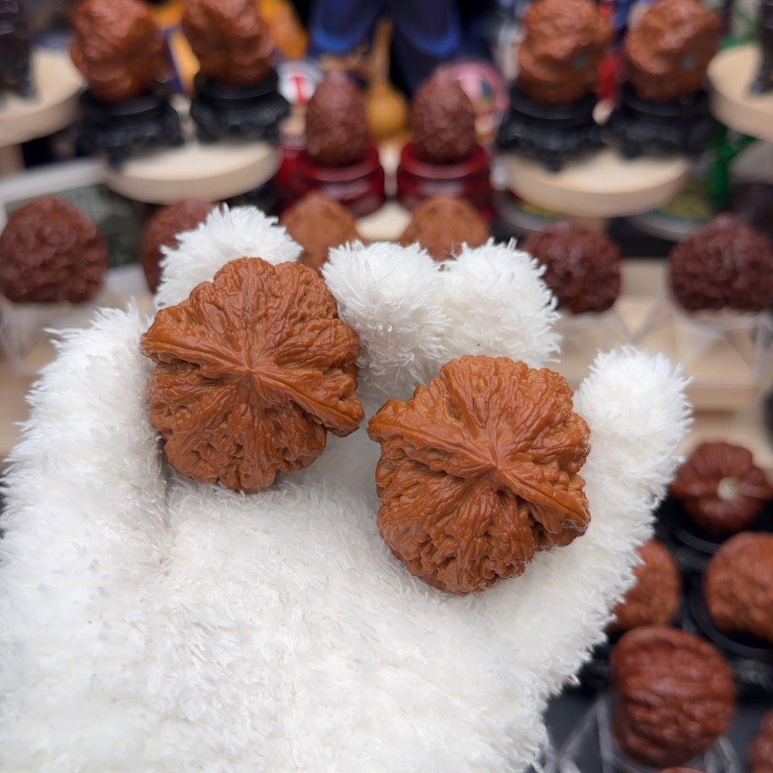 文玩核桃吊坠45全品球筋