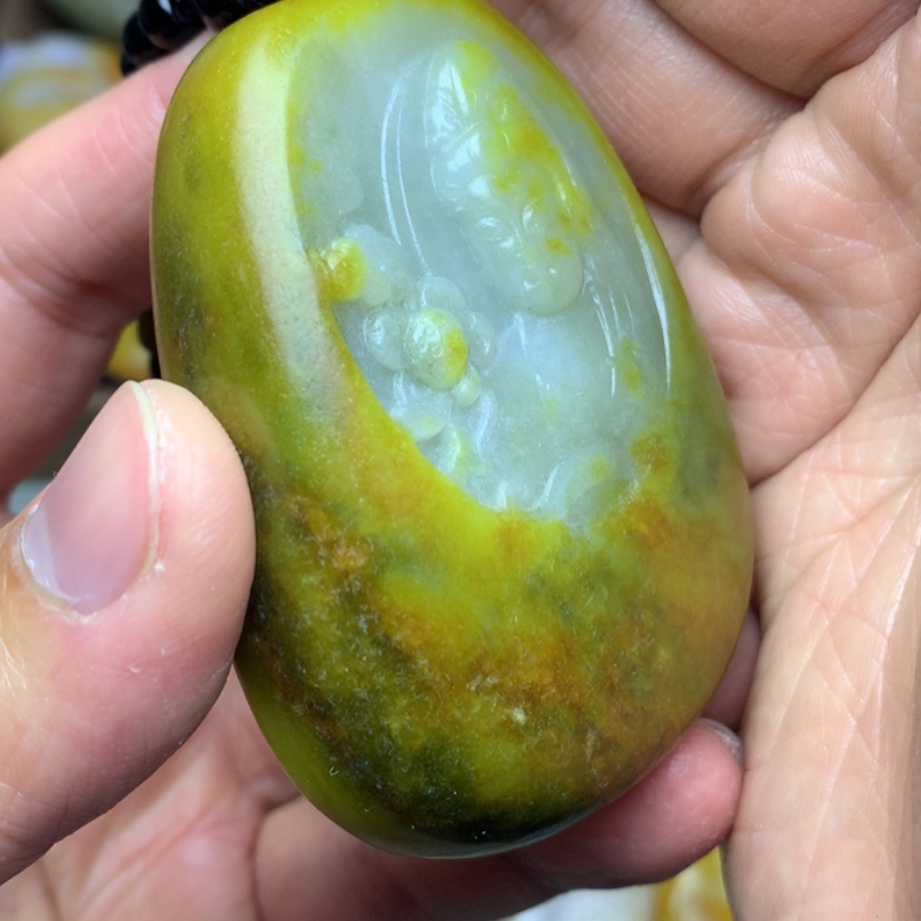 【闪购商品】颈饰未镶嵌和田玉