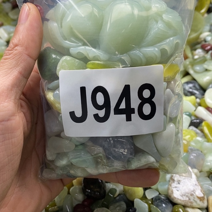 蛇纹石玉鱼缸石未镶嵌