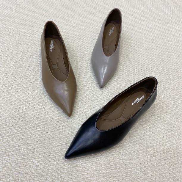 2025春夏新款胎牛皮尖头小跟轻奢手工瓢鞋