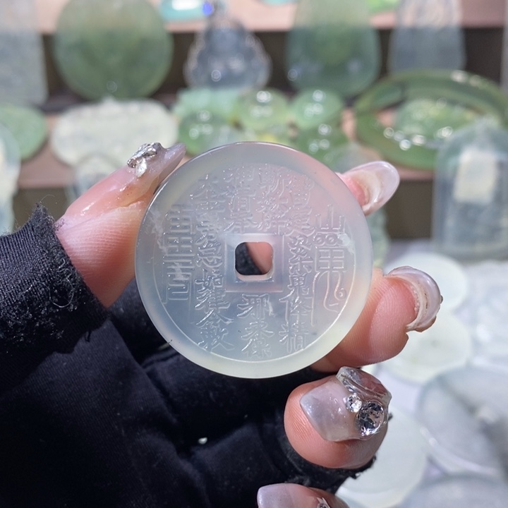 岫玉吊坠未镶嵌吊坠