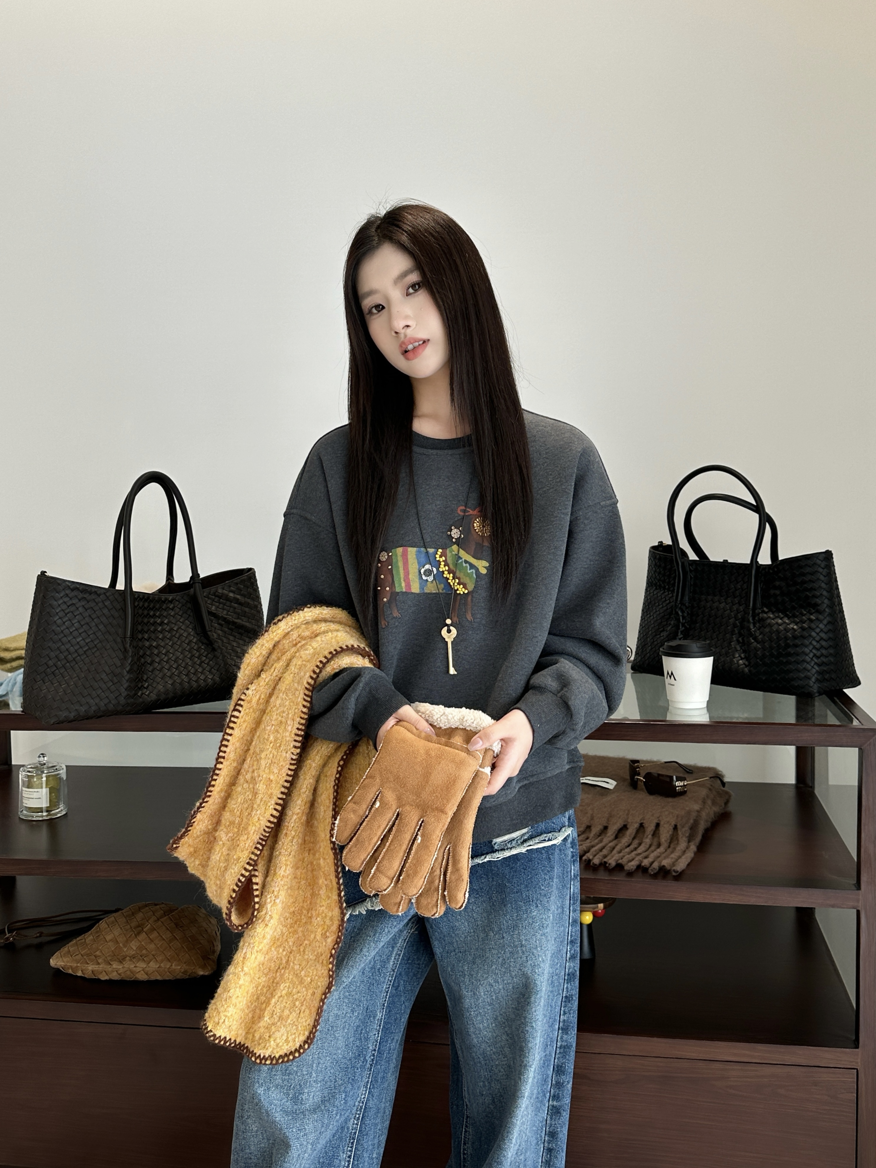 温柔瑶-M77-99379#韩系圆领休闲加厚加绒卡通小狗印花卫衣