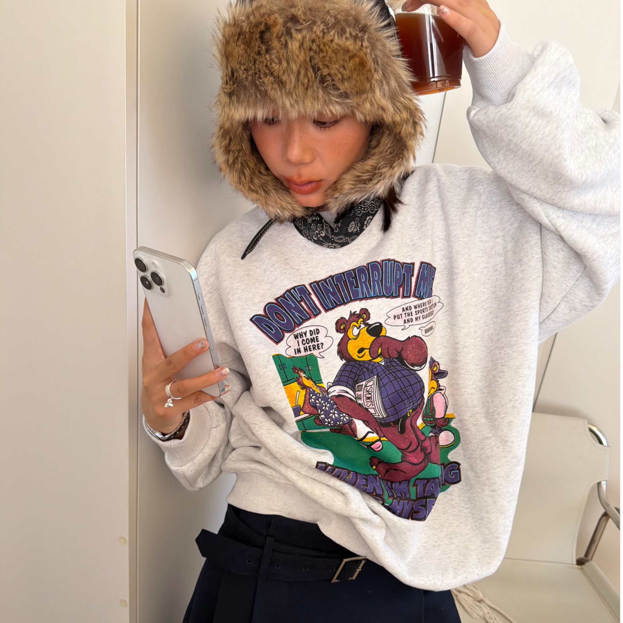 韩系新款慵懒随性宽松加绒动漫印花卫衣21555