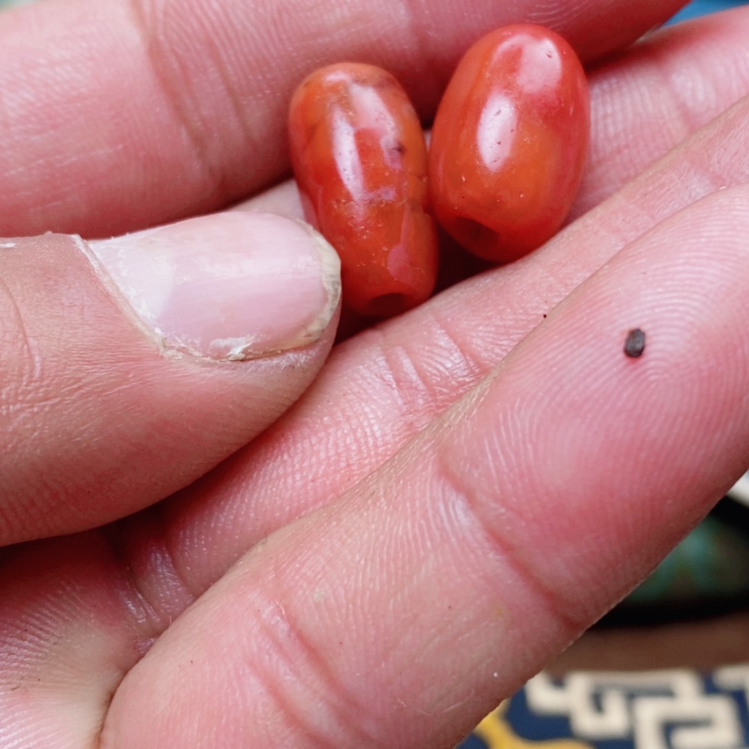 DIY琉璃有***春珠子的颜色是蓝色的