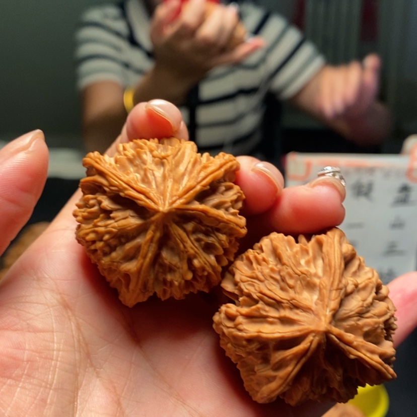 【闪购商品】把件桃核用****416号三棱，