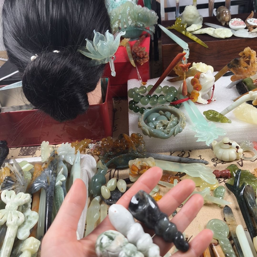 蛇纹石玉发饰合金