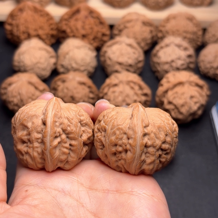 空***者把件文玩核桃42元宝克重44.8