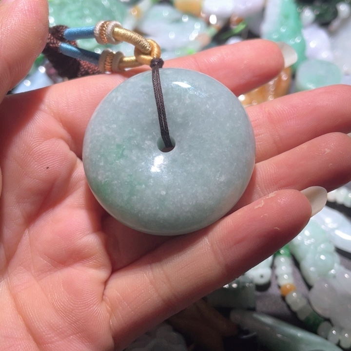 【闪购商品】翡翠颈饰未镶嵌天然翡翠