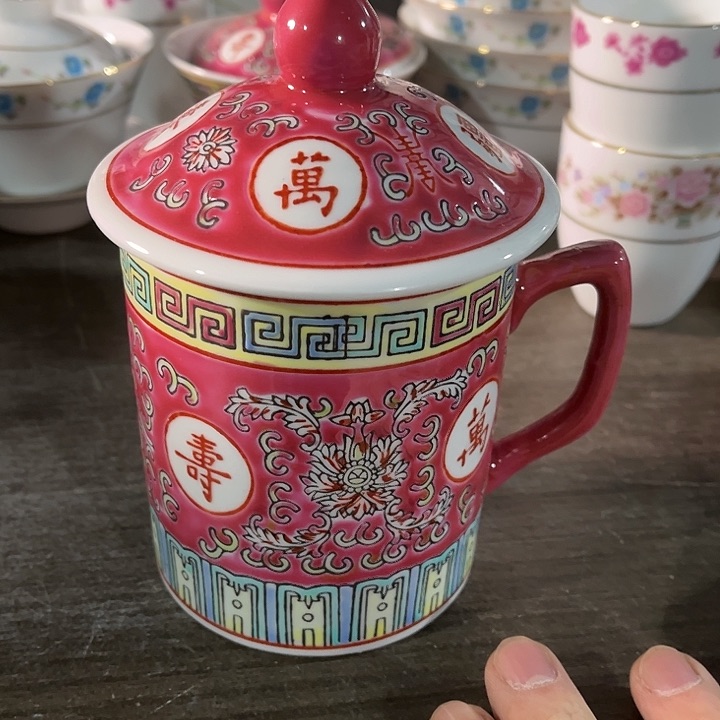 瓷片景德镇陶瓷杯子。