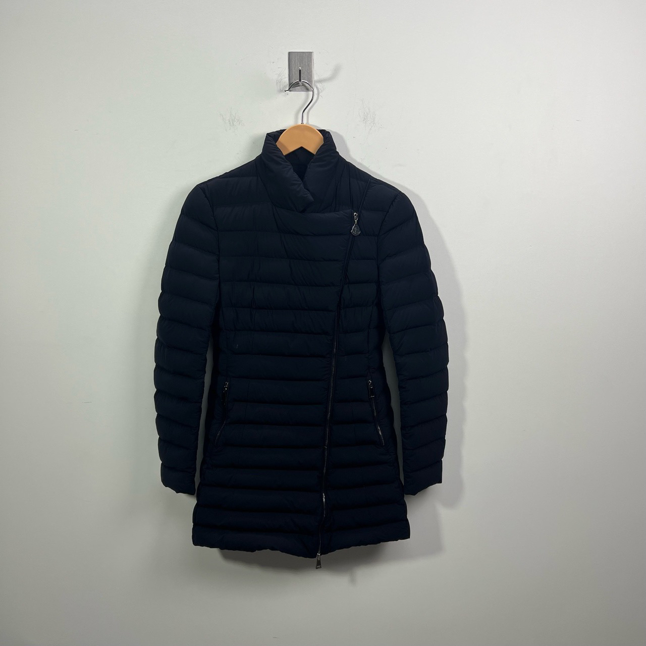 99新 MONCLER 蒙口/moncler 黑色修身女款羽绒服 99新 0码 #3487