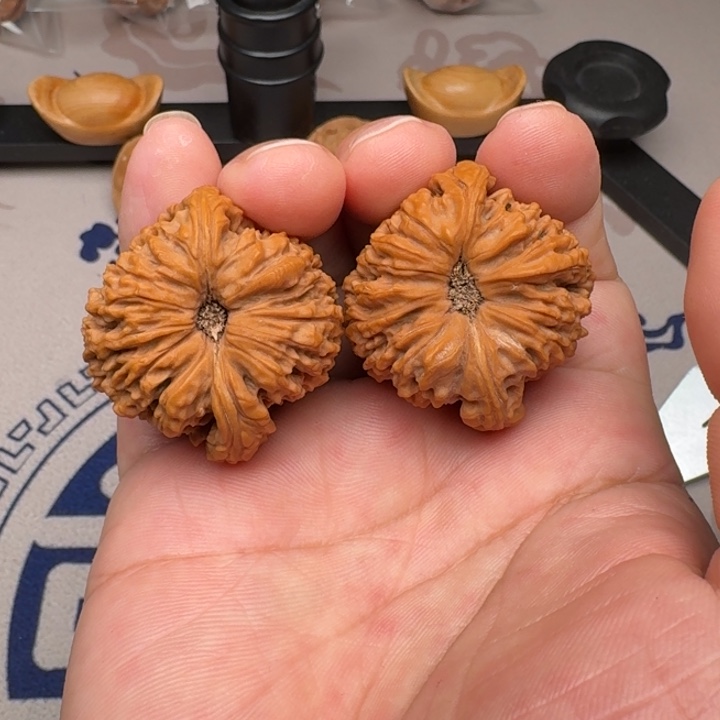 把件桃核南疆石40尺7