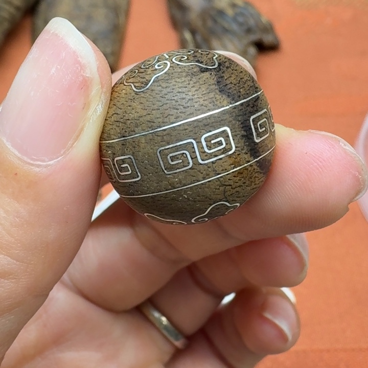 大叶紫檀（黑酸枝木类）