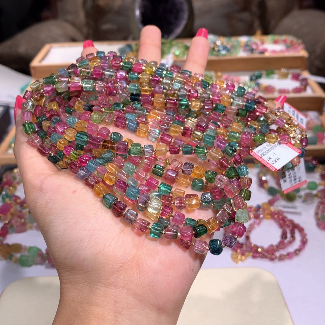 未镶嵌多样性发货其一碧玺