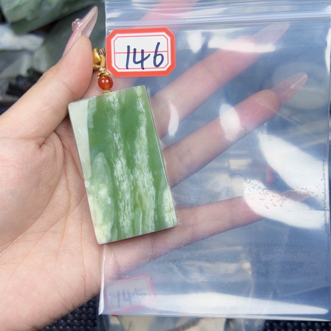 和田玉和田玉挂件未镶嵌