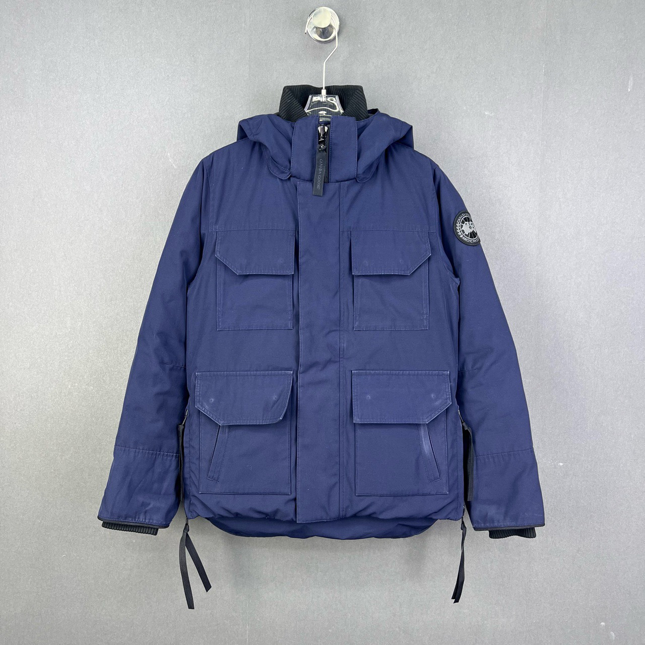 95新 CANADA GOOSE XS码/蓝色连帽短款黑标羽绒服外套/12504587