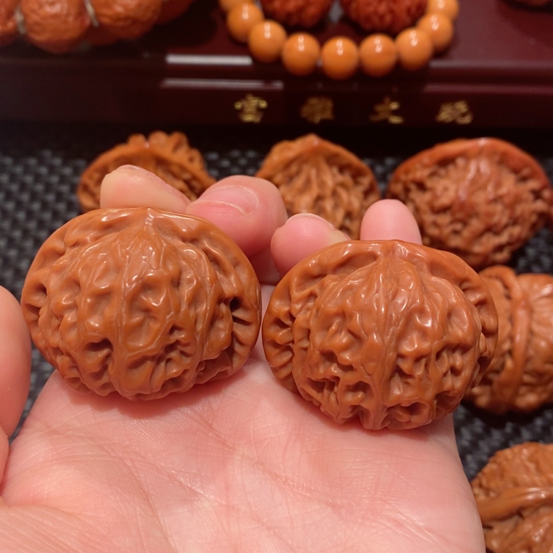 文玩核桃把件宫灯