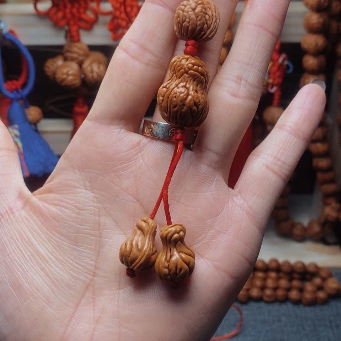 吊坠桃核龙纹桃枭