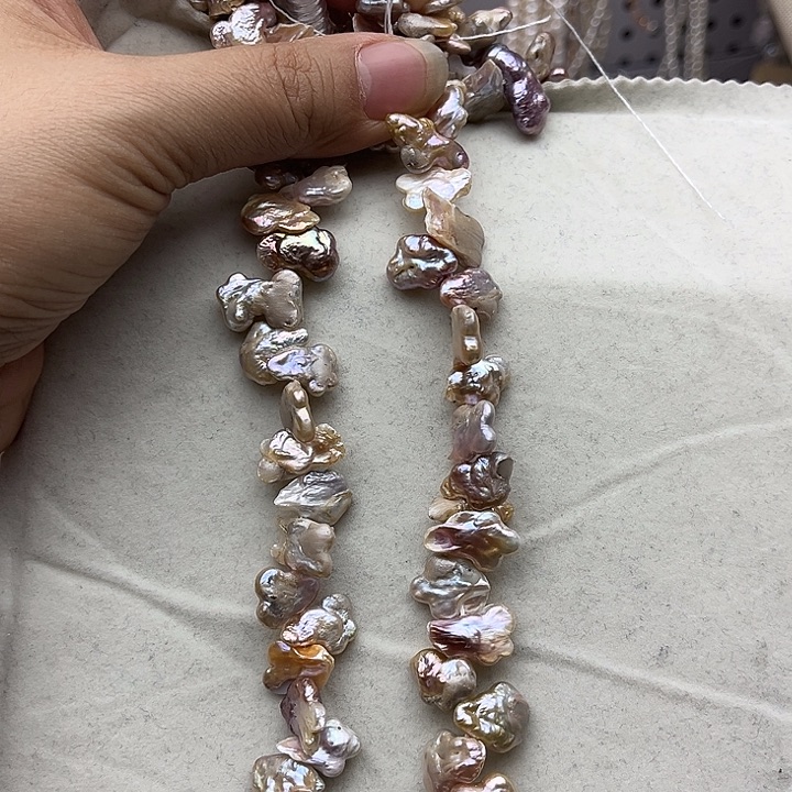 玛瑙/玉髓未镶嵌珠宝半成品一条花瓣巴洛克珍珠