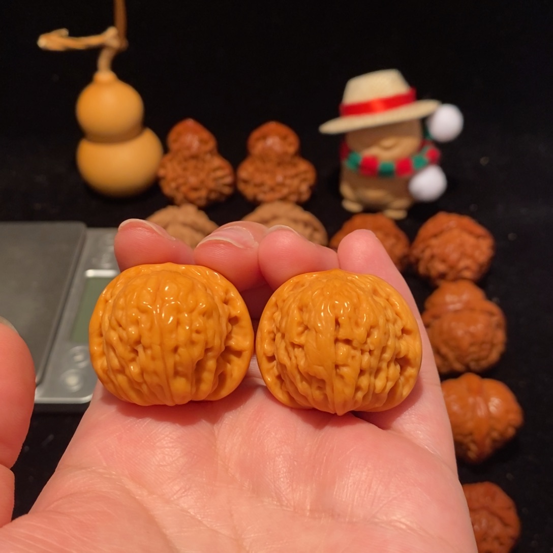 文玩核桃把件卡33尺黄皮山地磨418