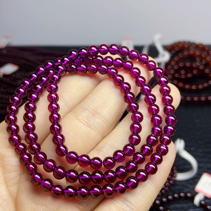 【闪购商品】石榴石（紫牙乌）手链未镶嵌