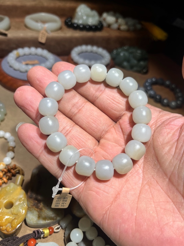 正宗新疆和田玉老型13mm手串