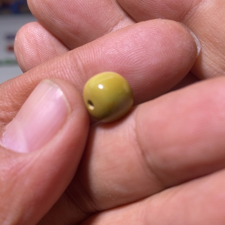 南红玛瑙配饰未镶嵌