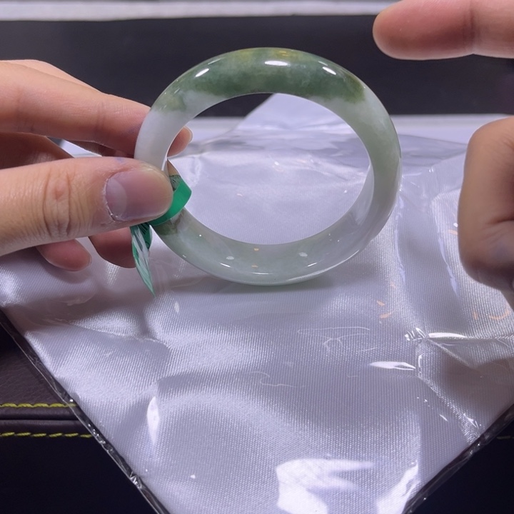 翡翠手镯未镶嵌天然A货翡翠缅料手镯多样性发货团购发一件