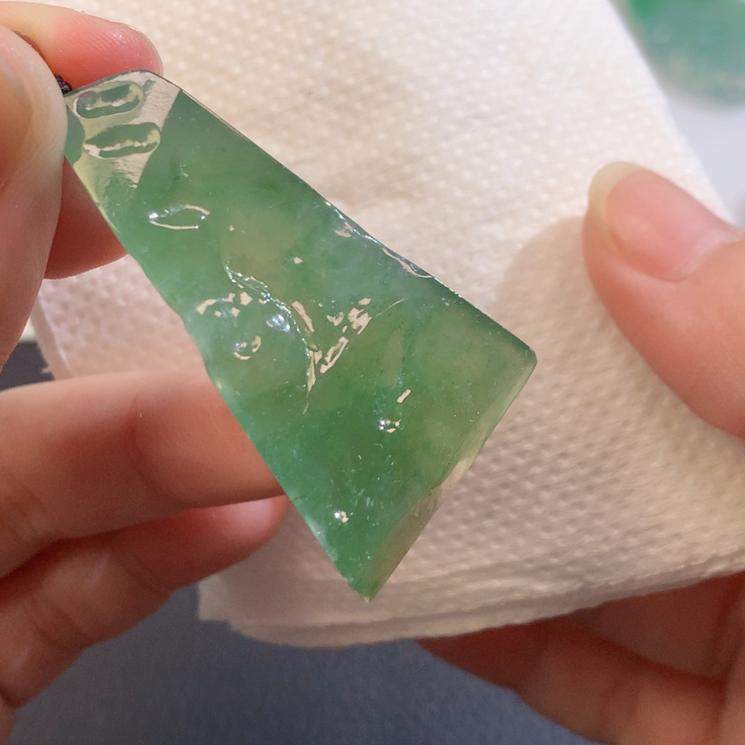 翡翠未镶嵌吊坠(不含链)79