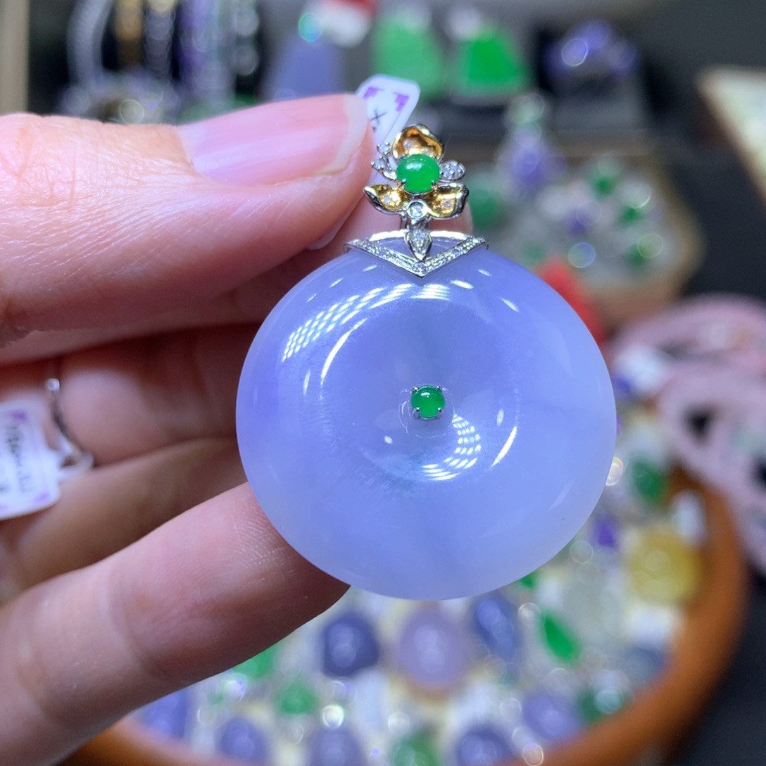 【闪购商品】翡翠颈饰18K金镶嵌翡翠吊坠项链