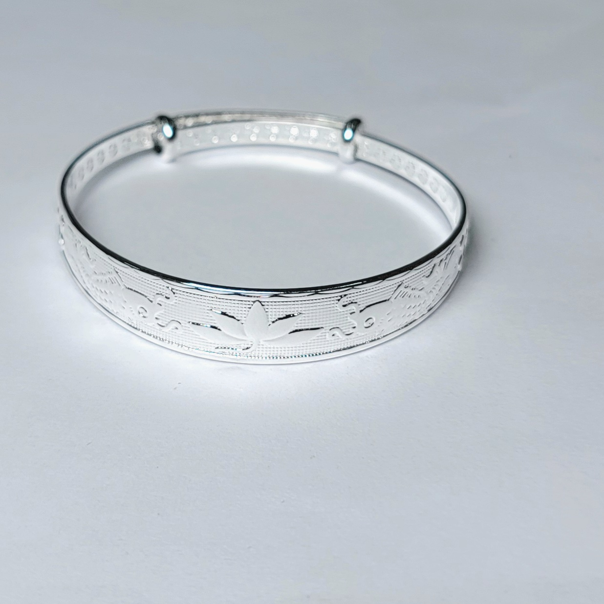 通体 里外一致纯箔臻奢品t138时尚活口手镯