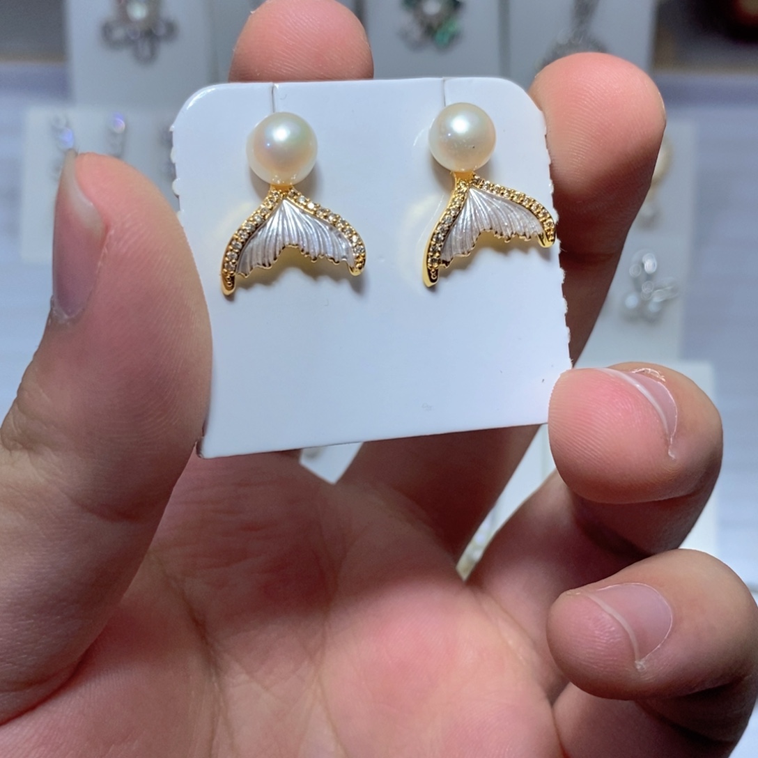 银S925镶嵌淡水珍珠耳饰