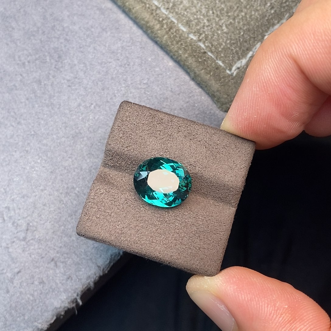 碧玺珠宝半成品未镶嵌6.14ct 吉尔德 拉贡