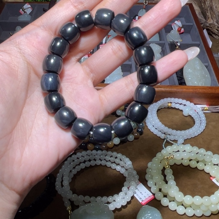 和田玉（糖玉）未镶嵌手链