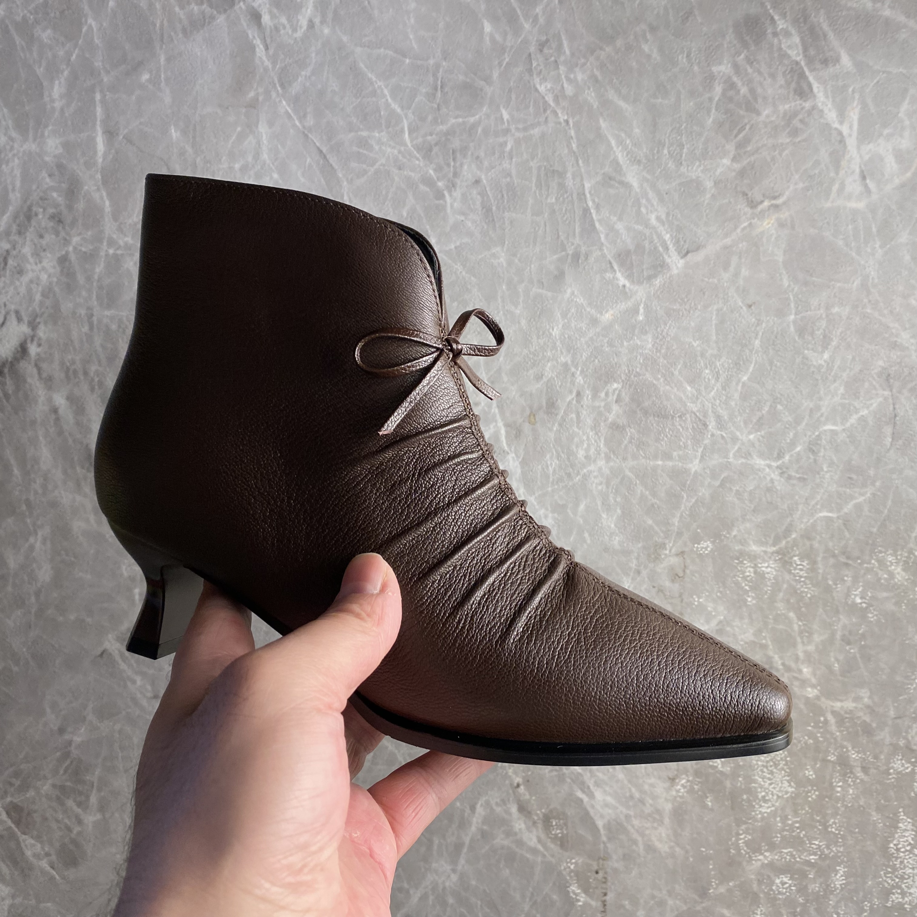 新款羊皮短靴81375棕色