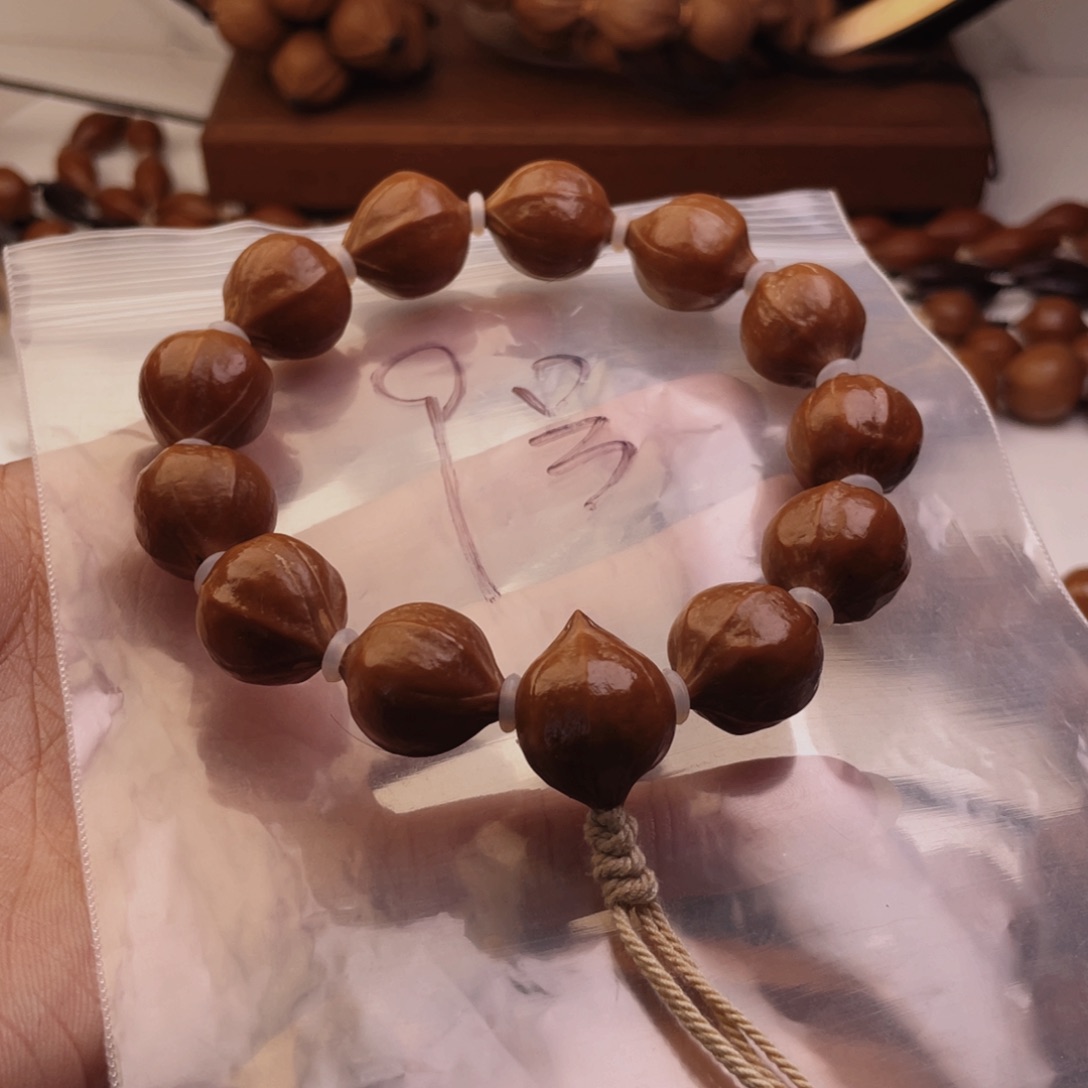 橄榄核手串/手链17尺寸广西鸡血红铁核9号精品