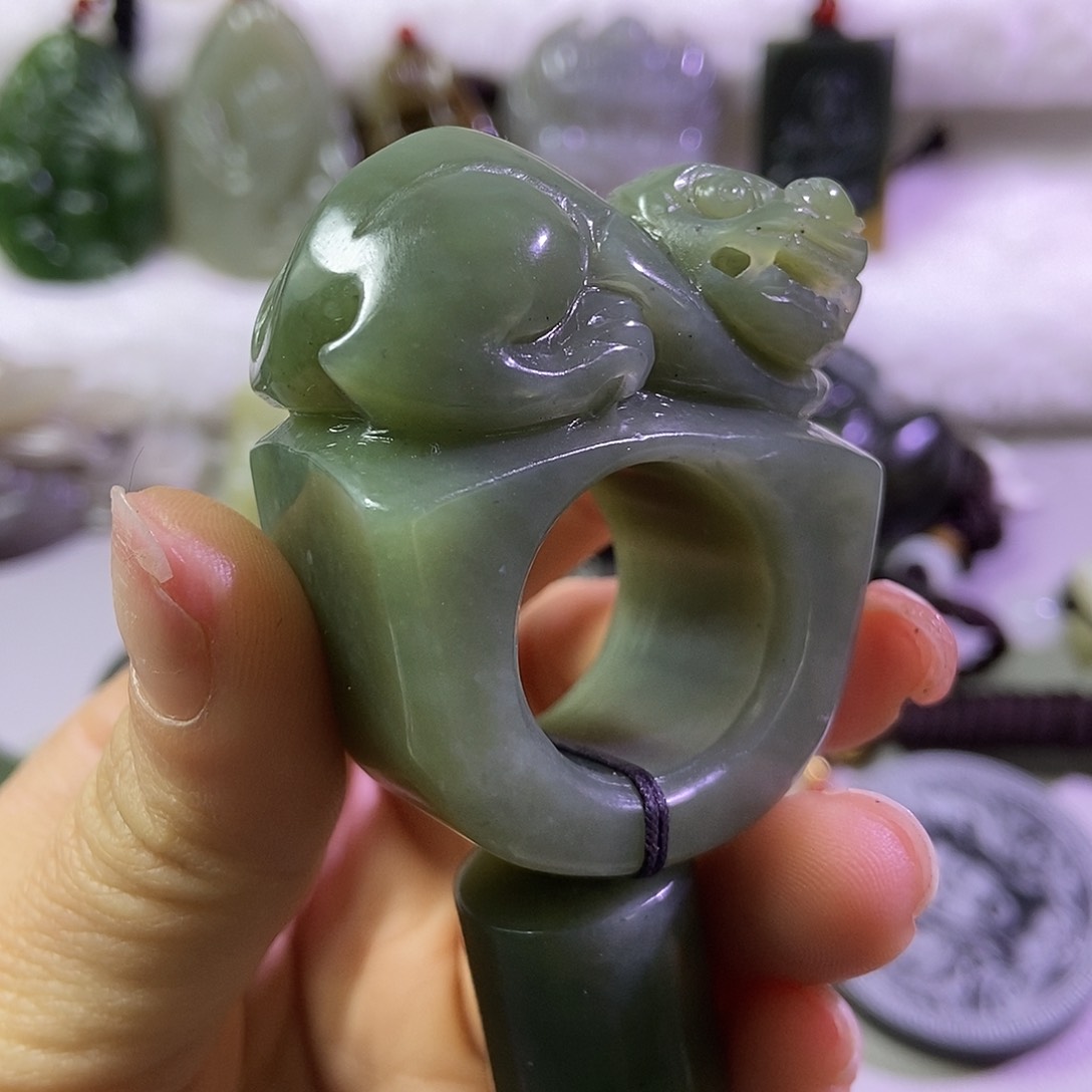 和田玉（糖玉）颈饰未镶嵌菲*
