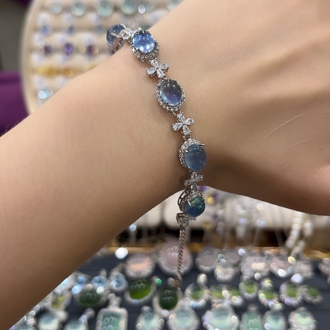 不***甜海蓝宝石手链银S925镶嵌