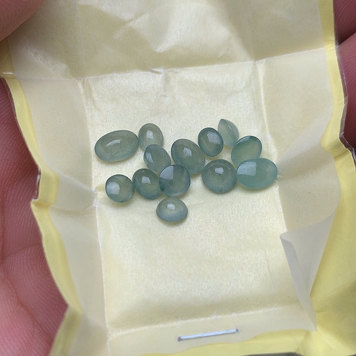 定制翡翠未镶嵌戒指