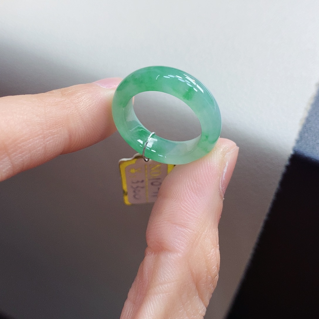 翡翠戒指未镶嵌z****_10-11号