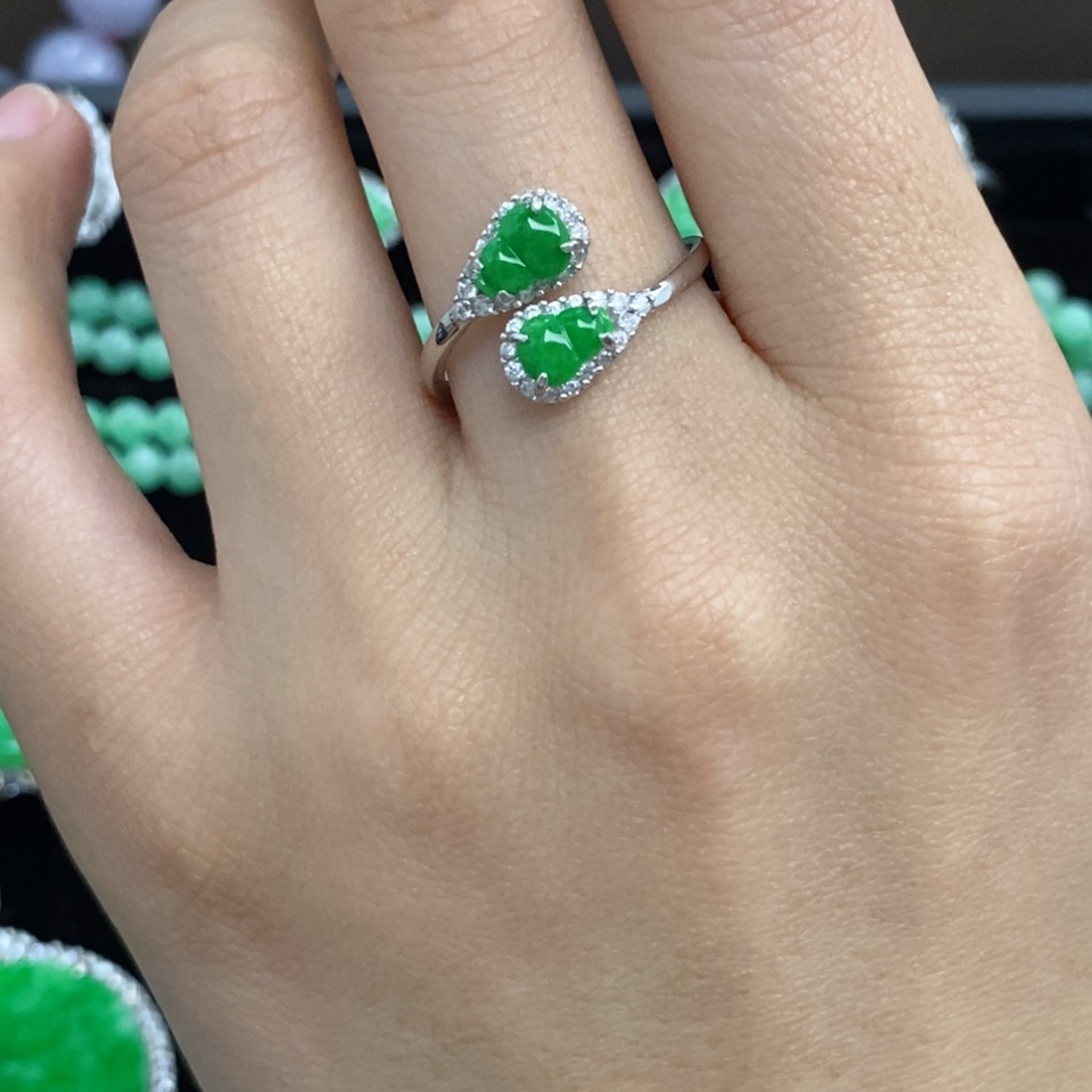 翡翠戒指银S925镶嵌天然翡翠