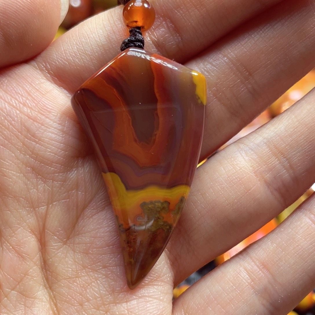 玛瑙/玉髓颈饰未镶嵌