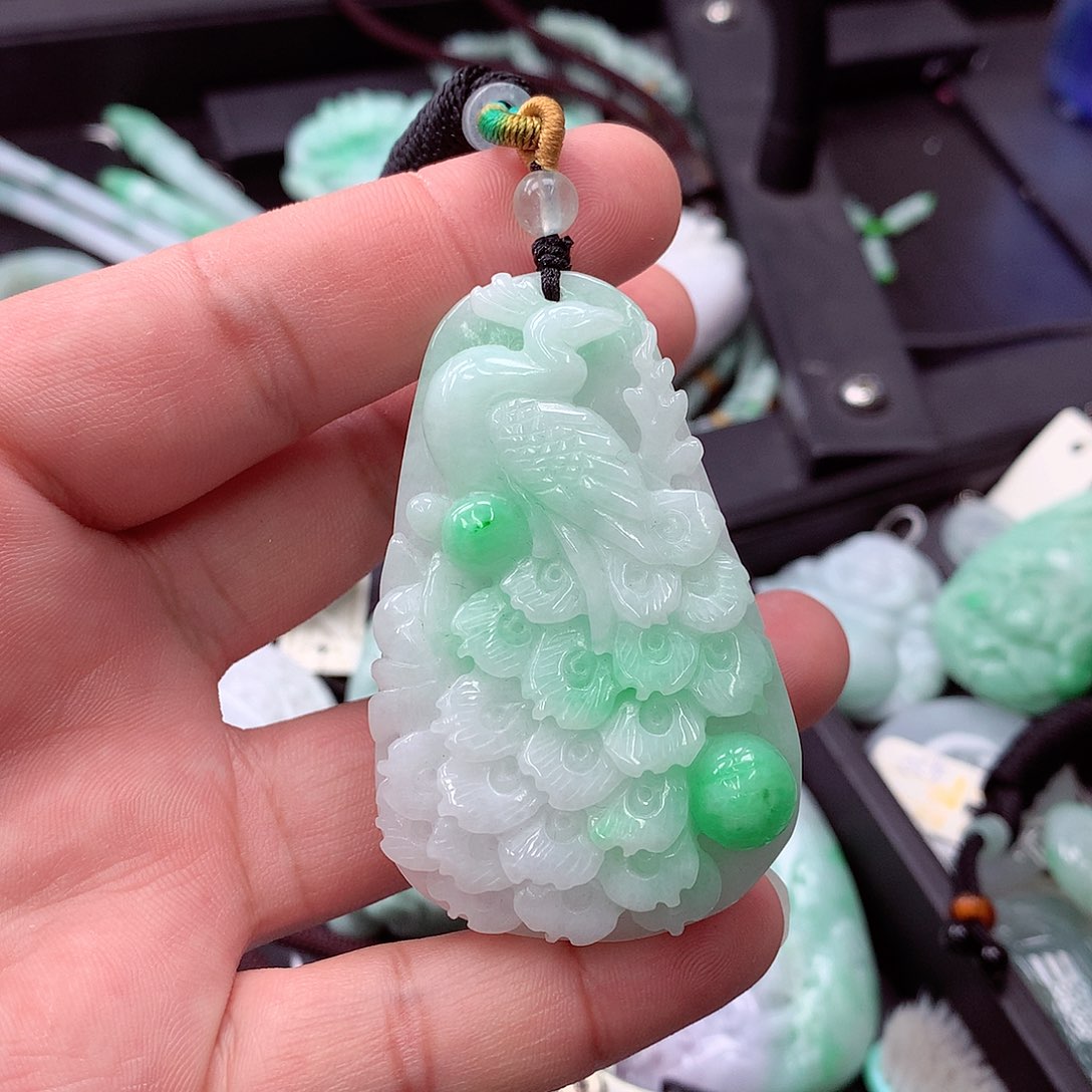 翡翠吊坠(不含链)未镶嵌?****?