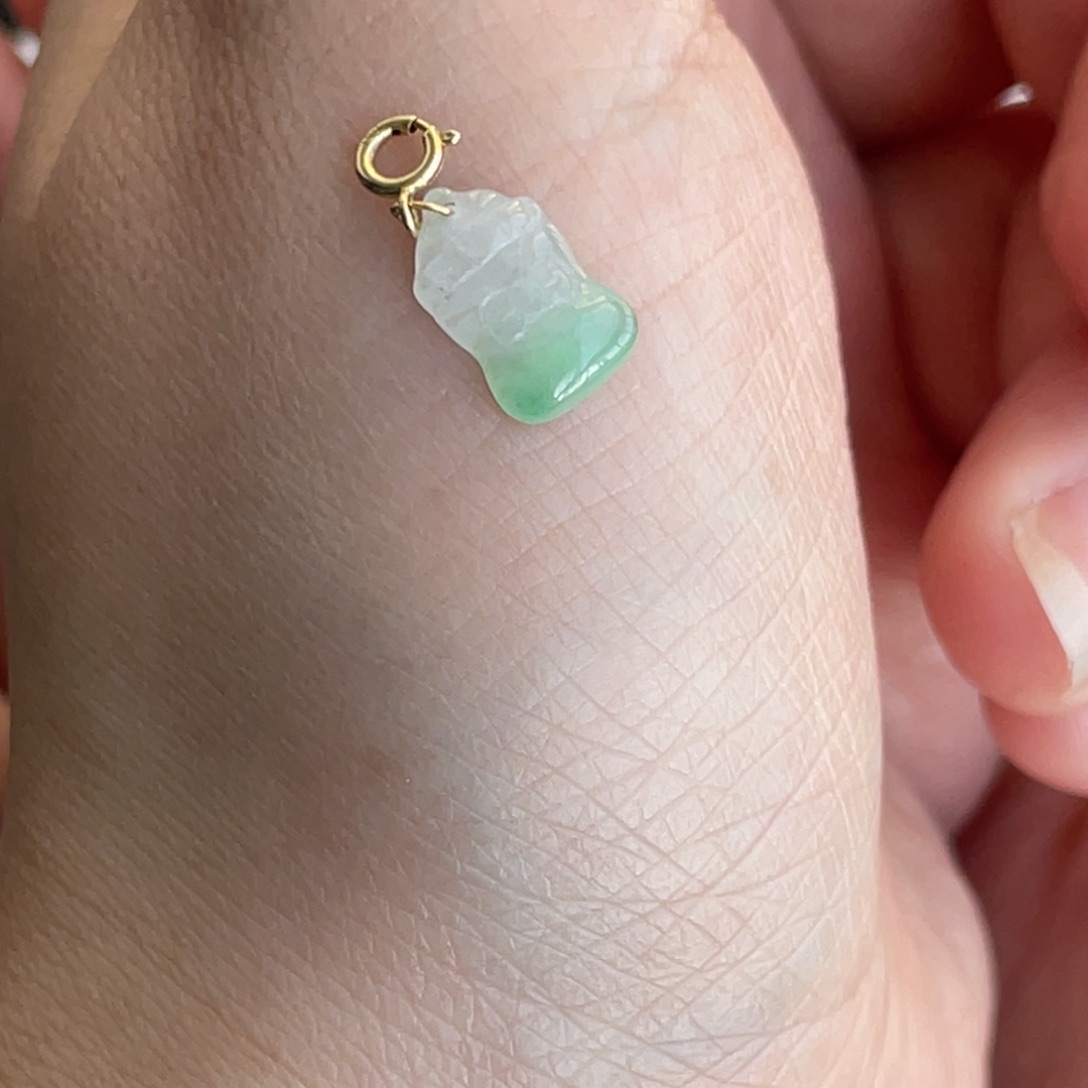 翡翠18K金镶嵌颈饰滴流